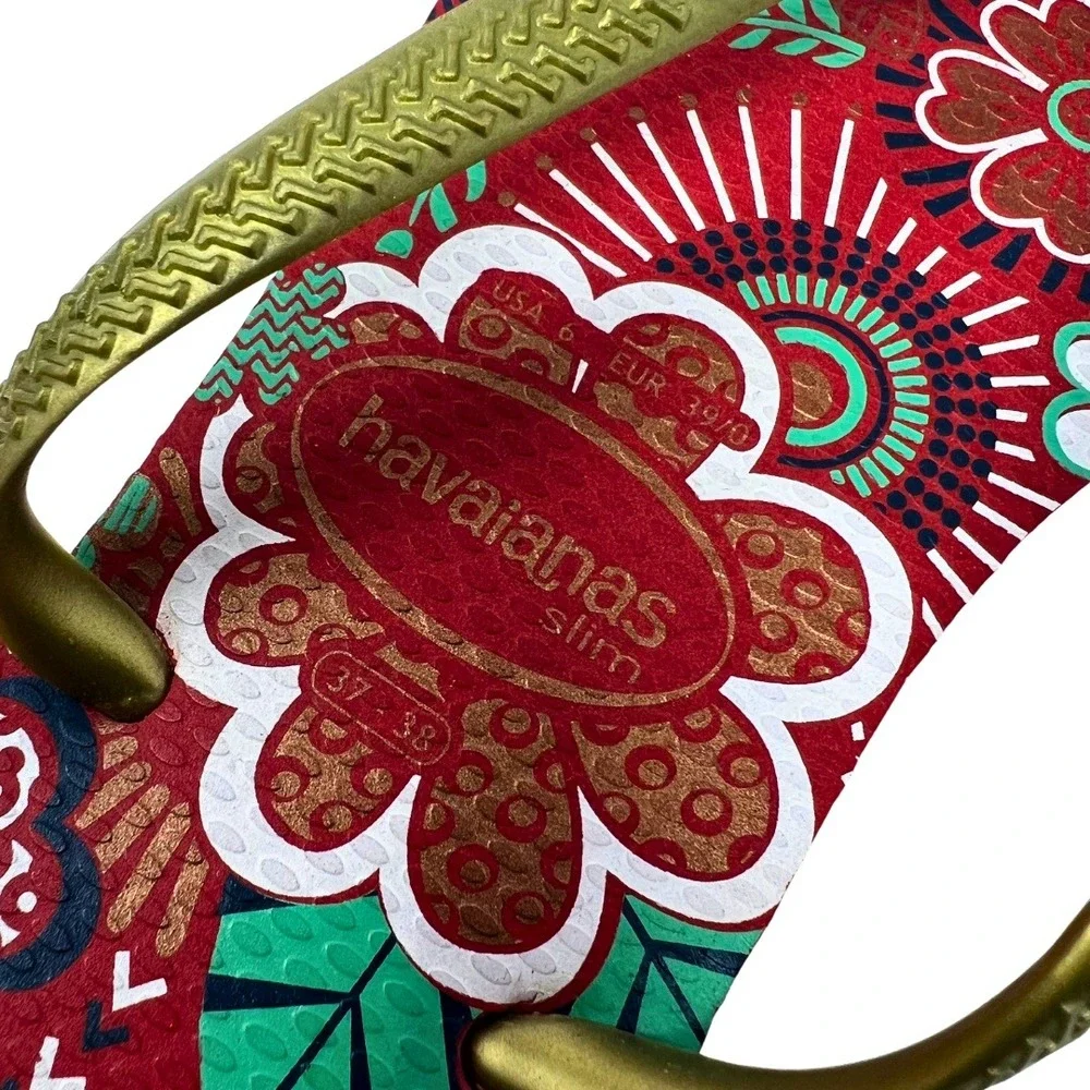 Havaianas Slim Flip Flops Women's US 6 EU 39/40 Red Floral‎ Gold Straps